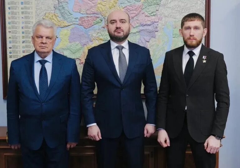 Вячеслав Федорищев встретился с депутатом Виктором Казаковым и Героем России Денисом Портнягиным