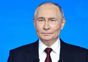 Владимир Путин поздравил россиян с Пасхой