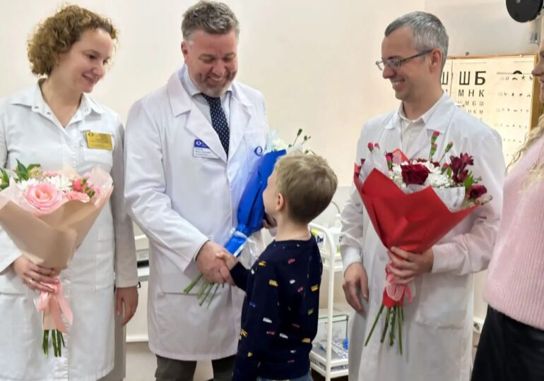 В Самаре врачи на 80% восстановили зрение ребенку после травмы