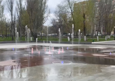 В Самаре прошел пробный пуск фонтанов