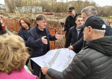 Иван Носков проверил ход реконструкции дороги на Дачной в Самаре