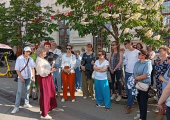 Самарцы посетили пешеходную экскурсию по Ленинградской