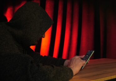 Самарцев предупредили о мошеннической схеме с накоплениями