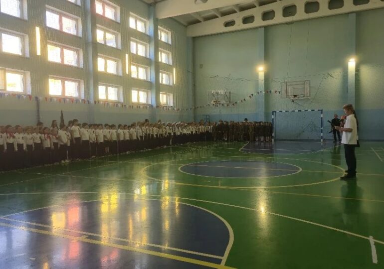 В самарской школе №68 состоялся ежегодный смотр строя и песни