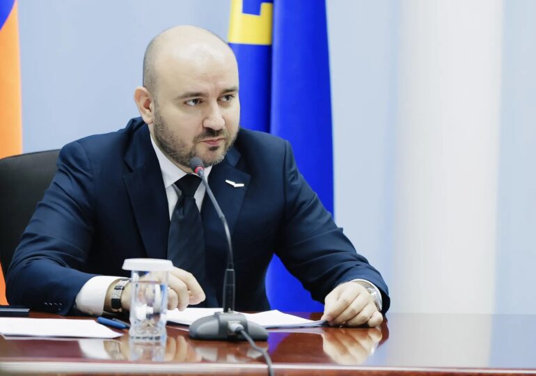 Вячеслав Федорищев поручил усилить работу по речным перевозкам в Самарской области