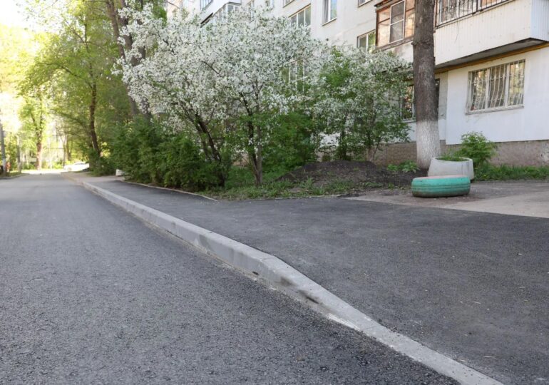 В Самаре благоустраивают дворы по программе «Формирование комфортной городской среды»