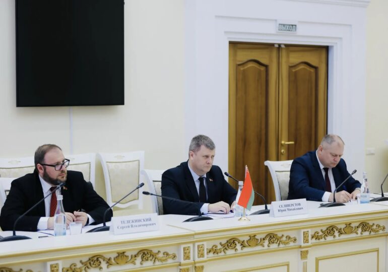 Губернатор Вячеслав Федорищев встретился с Послом Республики Беларусь