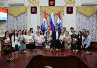 Иван Носков встретился с самарскими выпускниками школ, детьми-сиротами