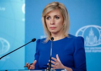 Мария Захарова заявила, что женщина не должна растворяться в погоне за модой