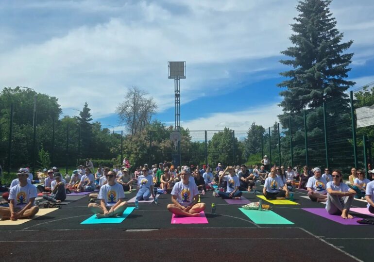 В Самаре проходит Международный день йоги