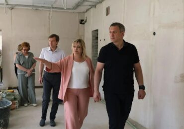 Иван Носков проверил ремонт школ и детских садов в Самаре