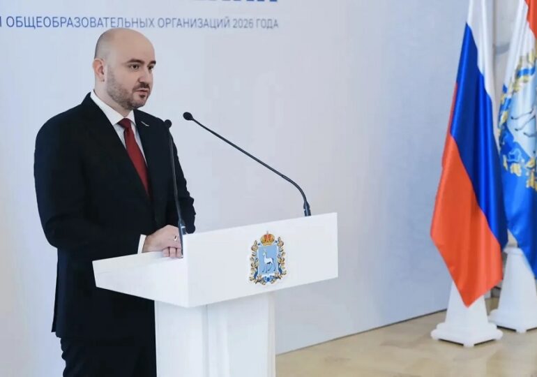 Выпускникам самарских школ вручили медали «За особые успехи в учении»
