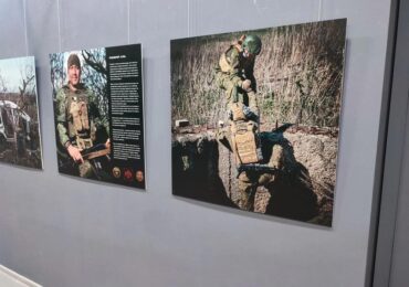В Самаре открыли фотовыставку солдат и офицеров СВО