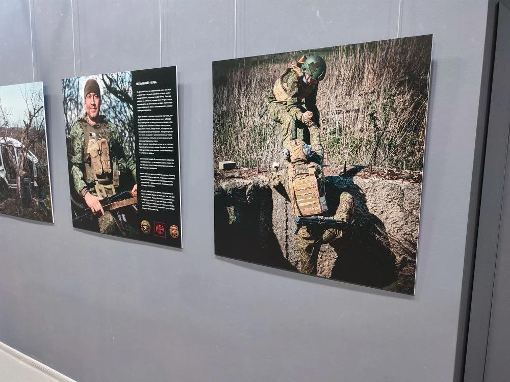 В Самаре открыли фотовыставку солдат и офицеров СВО