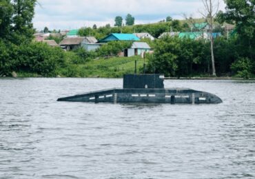 В Исаклах расчищают пруд Школьный