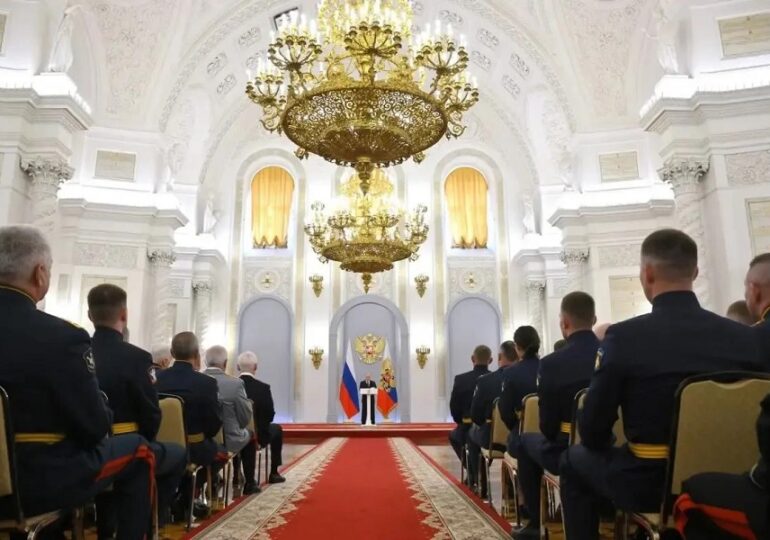 Самарские выпускники вузов силовых структур встретились с президентом