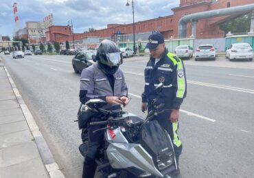 Самарские госавтоинспекторы проверили мотоциклистов на Волжском проспекте