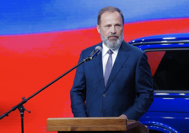 Игорь Комаров и Вячеслав Федорищев поздравили автозавод с юбилеем