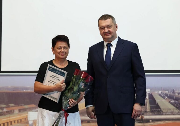 На Самарском металлургическом заводе наградили лучших работников