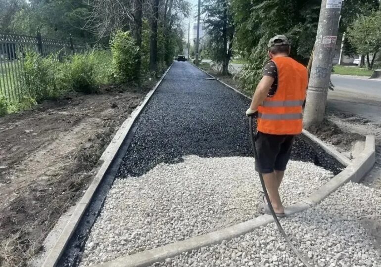 В Самаре на улице Свободы уложили новый асфальт