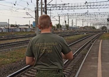 В Самарской области под поездом погиб пожилой мужчина