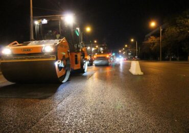 В Самаре на Московском шоссе укладывают асфальт на двух участках