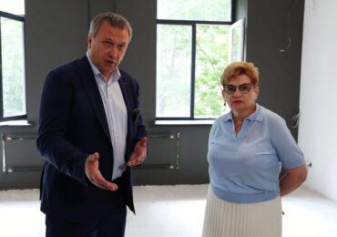 Иван Носков проверил капремонт самарских библиотек