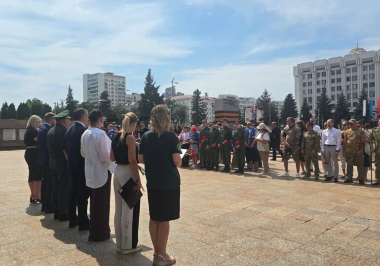 В Самаре возложили цветы в память детей – жертв войны в Донбассе