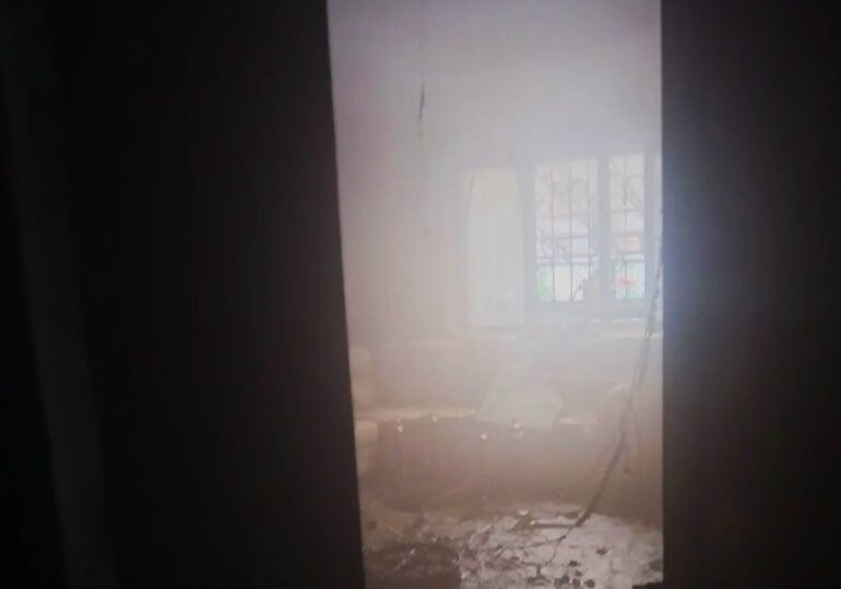 В Волжском районе загорелся частный дом