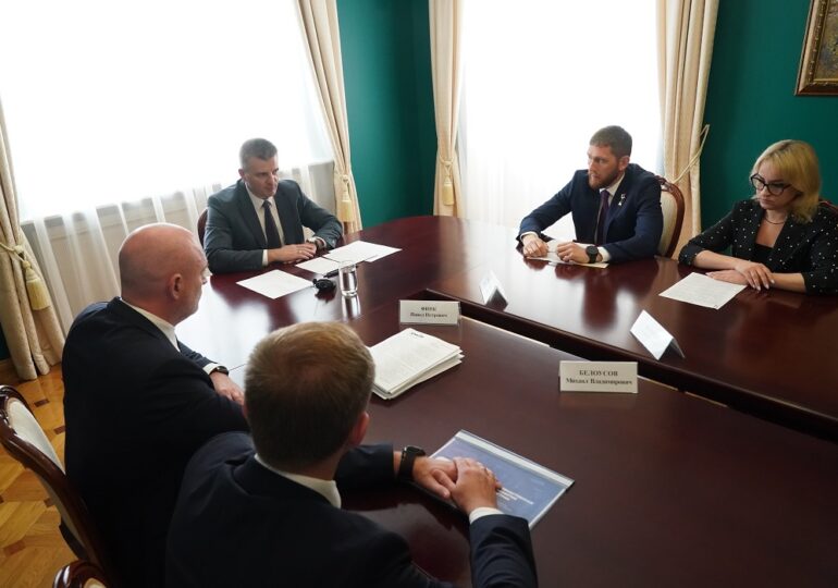 В Самарской области обсудили меры поддержки работников предприятия и предпринимателей