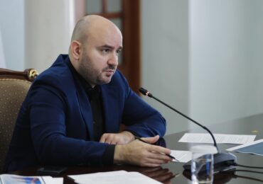 Вячеслав Федорищев поручил отработать последствия атаки на склад маркетплейса в Самаре