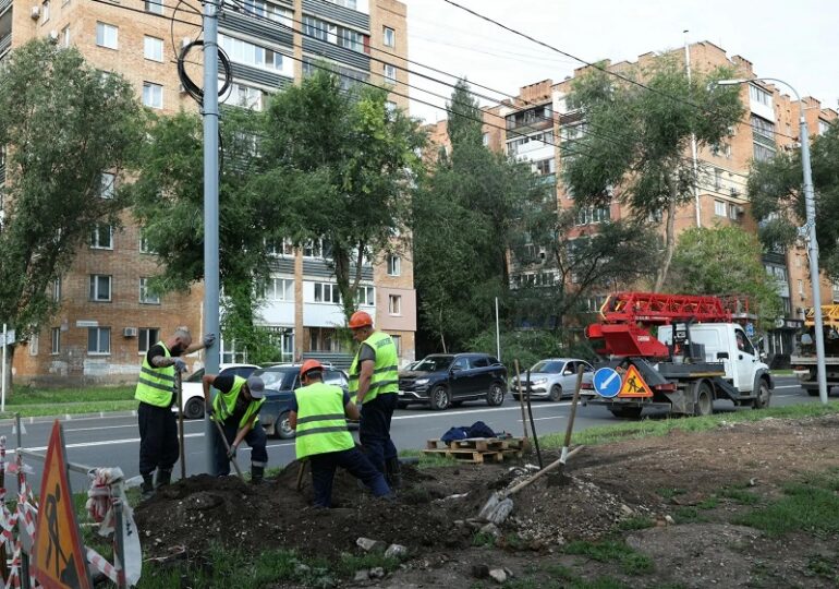 В Самаре продолжают очищать улицы от «паутины» проводов