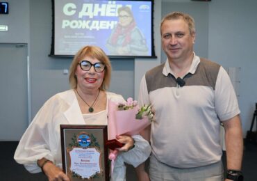 Иван Носков поздравил с 80-летием Веру Богуш