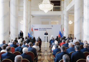 Вячеслав Федорищев вручил госнаграды выдающимся жителям Самарской области