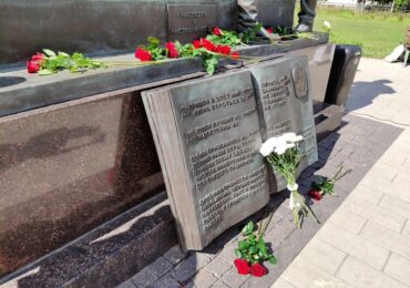 В Самаре состоялся митинг, посвященный Дню военного медика