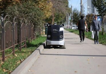 На улицы Самары вышли роботы-уборщики
