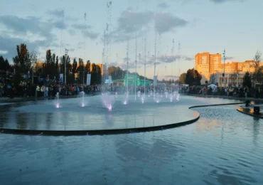 В Тольятти открыли светомузыкальный фонтан