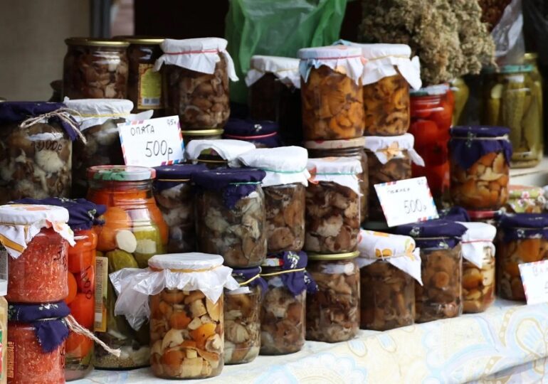 Более 250 сельхозпроизводителей представляют продукцию на ярмарках в Самаре