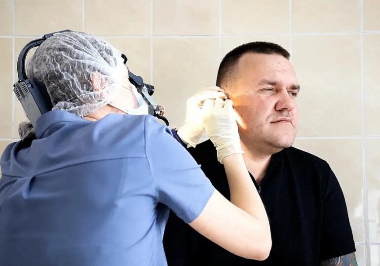 Самарские врачи спасли пациента с менингитом и инсультом