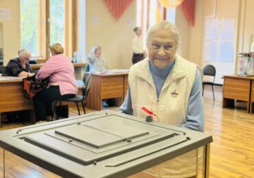 Ветеран труда Галина Шахова проголосовала на выборах