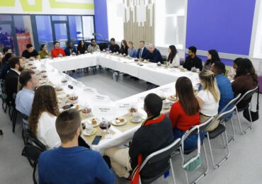 Вячеслав Федорищев встретился с участниками Международного фестиваля молодежи