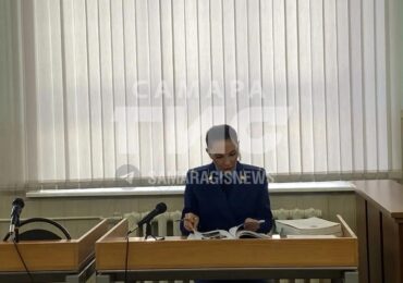 В квартире Виктора Тархова обнаружили на полу следы бурого цвета