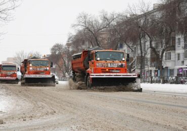 В Самаре задействуют более 390 единиц спецтехники к работам по зимней уборке