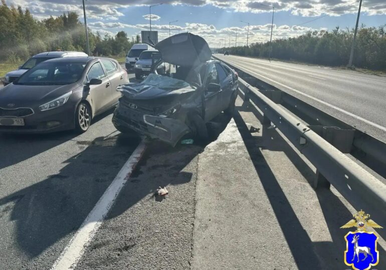 В Самарской области в ДТП пострадал водитель легковушки